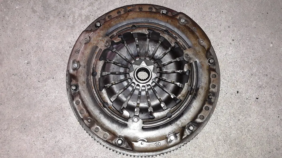 Engine Flywheel And Cluch Set Opel Vauxhall Astra J Gtc Mokka Cascada Insignia Zafira Cruze Traxx 1.4 Petrol Turbo Engine Code A14net 103Kw 1