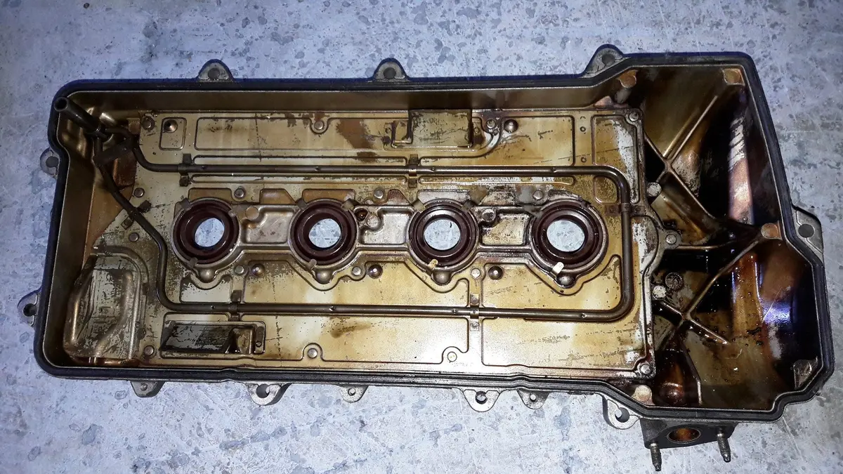 Cylinder Head Cover Toyota 1.8 Petrol 2Zz 2Zz-Ge Celica Corolla Matrix Lotus Elise Exige 1
