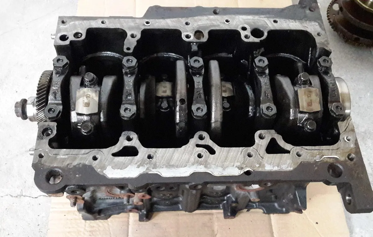 Engine Short Block 03L021cg 03L 021 Cg  80 Hbh V 400 Vw Passat B7 2.0 Tdi Code Cff 1