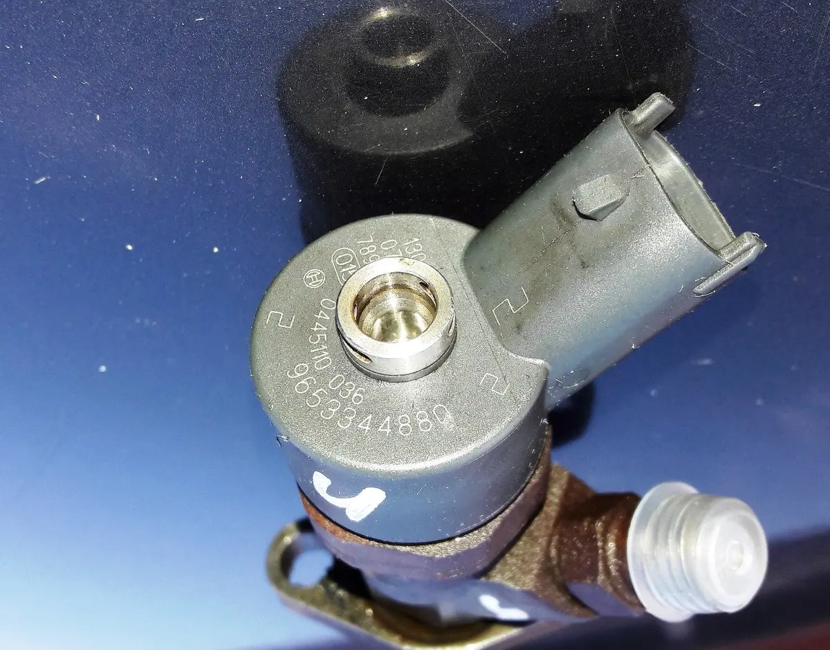 Common Rail Fuel Injector Bosch 0445110036 0 445 110 036 Citroen C5 C8 Peugeot 407 607 807 Fiat Ulysse Lancia Thedra 2.2 Hdi Jtd 4Hx 4Hw Dw12ted4 1