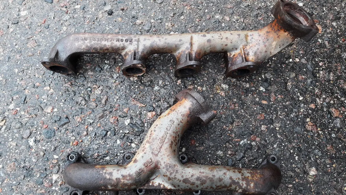 Exhaust Manifold 116 142 28 Xx M116.9Xx 3.5 3.8 4.2 V8 Petrol Soch Mercedes Benz Se S W126 R107 Maybe W116 W111 W109 W108 1