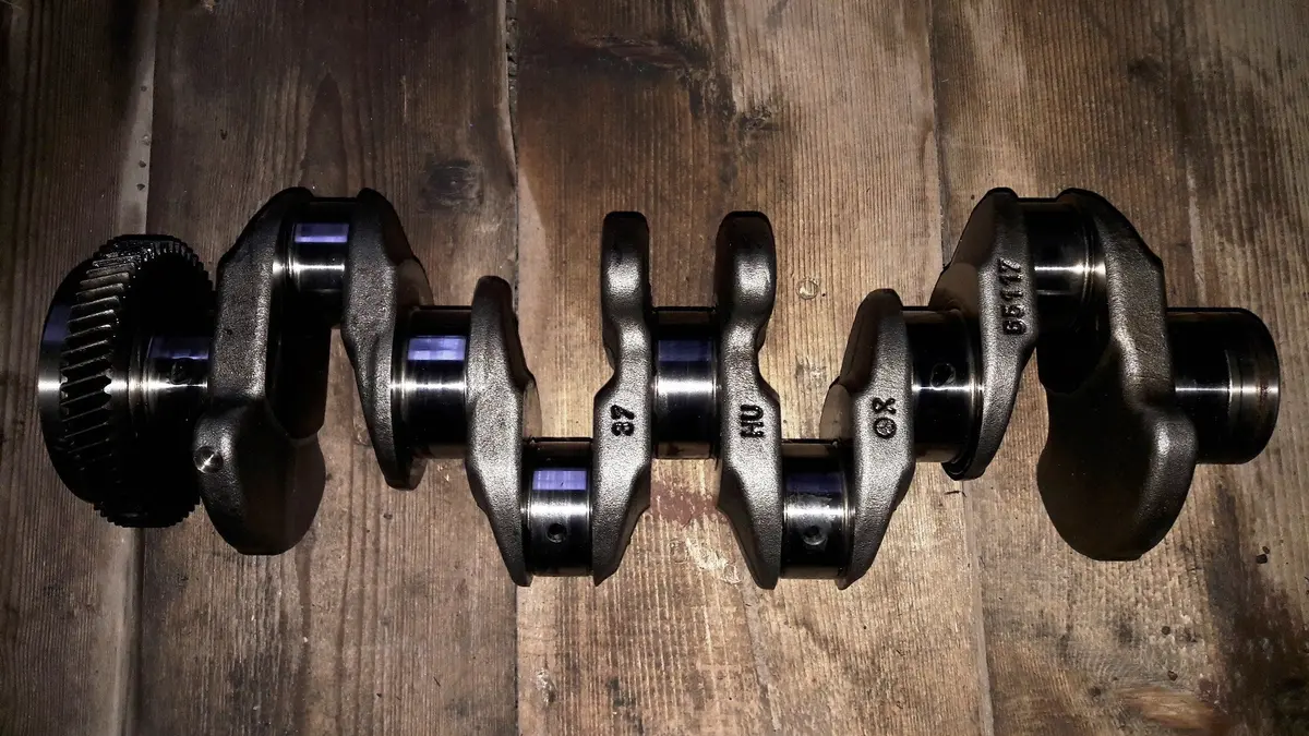 Engine Crankshaft R65117 Mercedes-Benz 2.2 2.1 Cdi 2143 Cc Sprinter Class C E Cls Engine Code 651.924 1