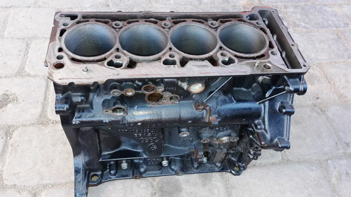 #Engine Cylinder Block 06K103023 J 06K 103 023 J 2.0 1.8 Tsi Tfsi Audi A1 S1 A3 S3 Q2 Q3 Tt Tts Seat Alhambra Ateca Ibiza Leon Skoda Kodiaq Octavia Superb Vw Arteon Beetle Golf Vi Cabriolet Golf Vii Passat Polo Scirocco Sharan T-Roc Tiguan Touran 1
