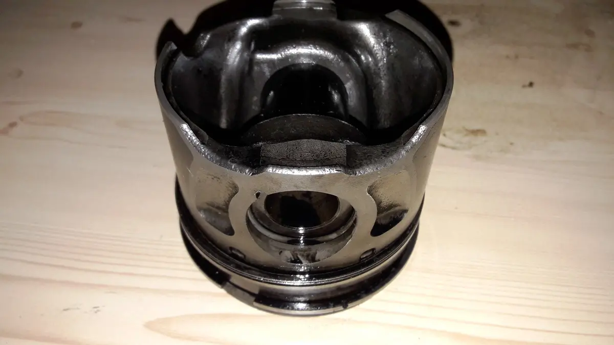 Engine Piston C25 C26 2.2 Td4 224Dt Land Rover Freelander Evoque 2011 2012 2013 2014 2015 1
