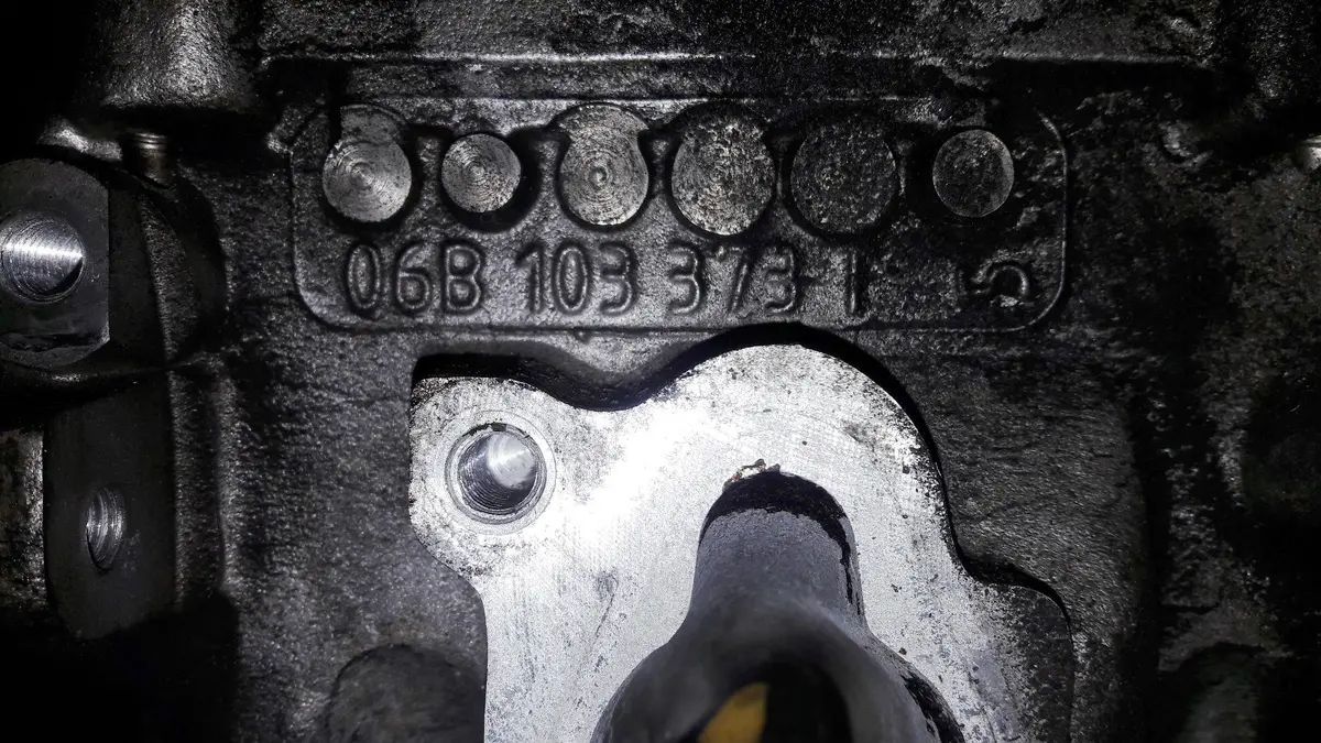Engine Cylinder Head 06B103373t 06B 103 373 T 1.6 Petrol Code Bse Volkswagen Caddy Golf Seat Leon Skoda Octaviaaudi A3 2
