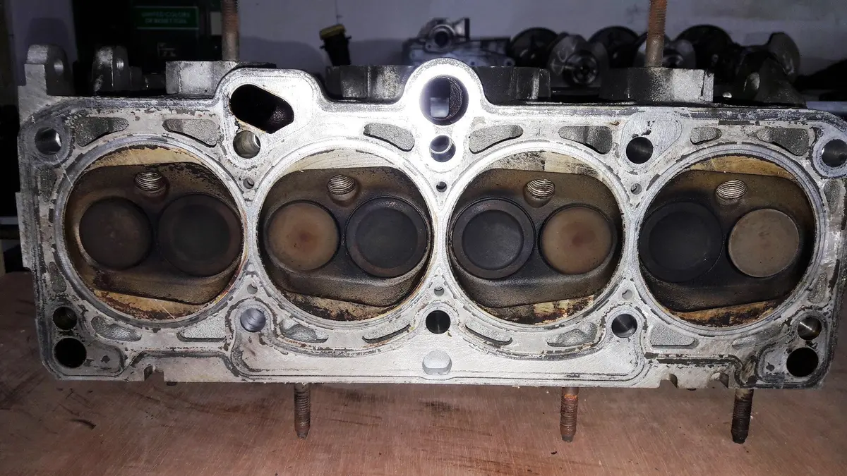 Engine Cylinder Head 06B103373t 06B 103 373 T 1.6 Petrol Code Bse Volkswagen Caddy Golf Seat Leon Skoda Octaviaaudi A3 1