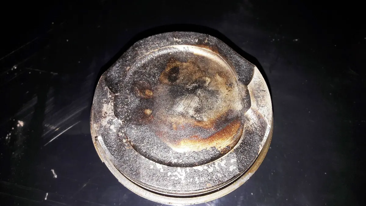 Engine Piston Bmw 4.4 V8 Gas Doch Turbocharged S63 S63b44 M5 M6 F10 F06 F12 F13 F16 2