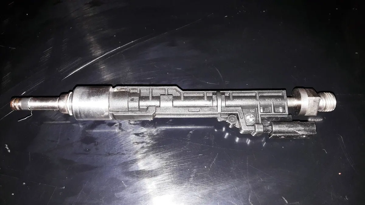 Engine Fuel Injector 7599876 Bmw 4.4 V8 Gas Doch Turbocharged S63 S63b44 M5 M6 F10 F06 F12 F13 F16 2012 1