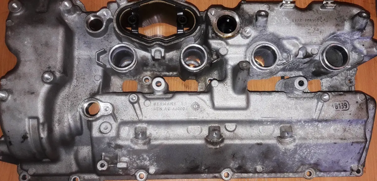 Engine Rocker Valve Cover Left Side 7629995 Bmw 4.4 V8 Gas Doch Turbocharged S63 S63b44 M5 M6 F10 F06 F12 F13 F16 2012 1
