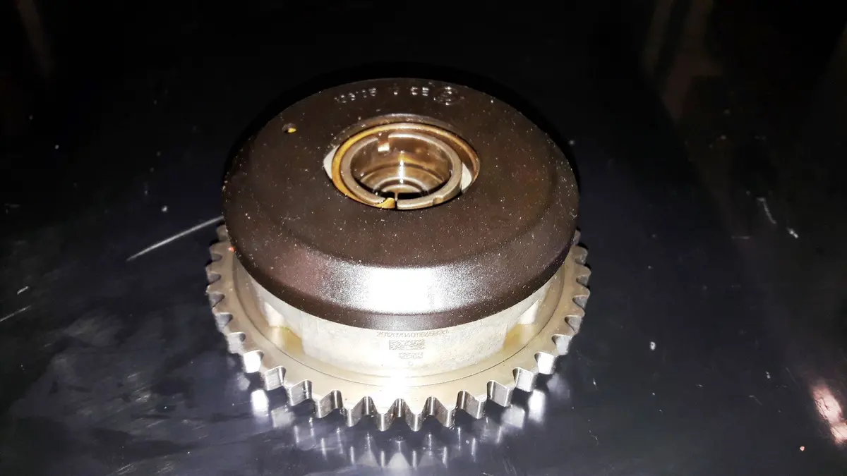 Engine Intake Inlet Camshaft Adjuster Adjustment Gear Unit Vanos 7598001 136105 13 De Bmw 4.4 V8 Gas Doch Turbocharged S63 S63b44 S63b44b M5 M6 F10 F06 F12 F13 F16 2012 1