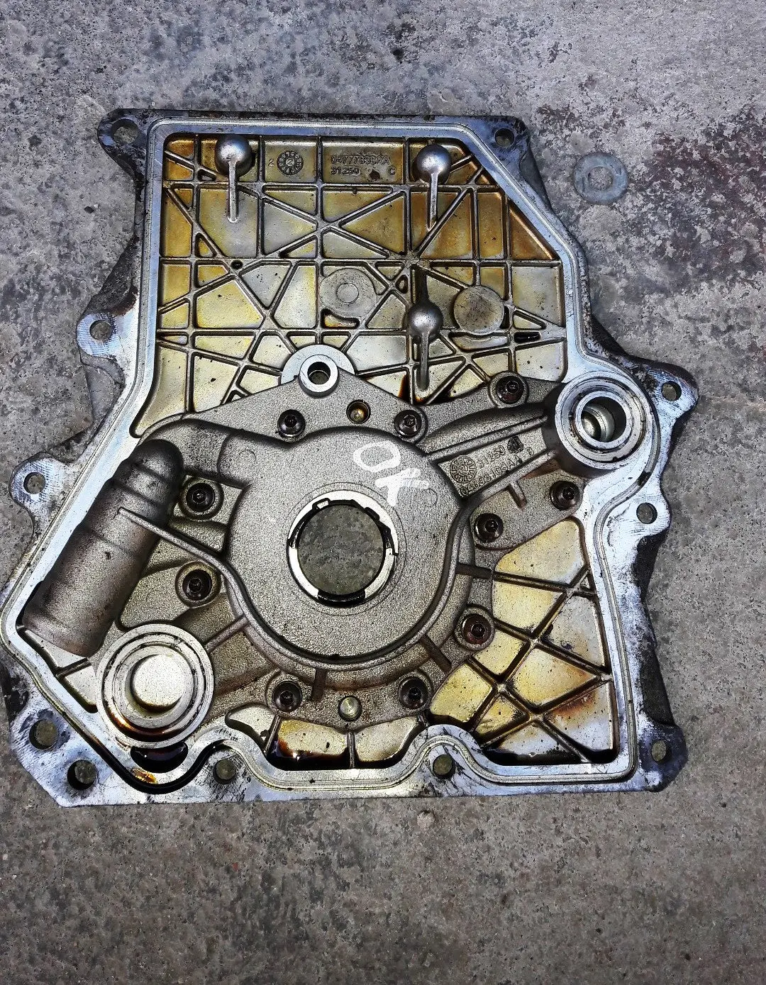 Engine Oil Pump 04777838Aa 04693103Aa Bmw Mini Cooper R50 R52 R53 1.6 Petrol W10 W10b16 W10b16a W11 W11b16 W11b16a 1