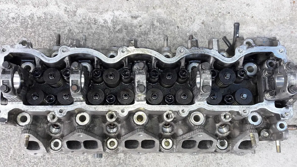 Engine Cylinder Head 2.5 D Td Wl Wlt Ford Ranger Mazda B-Series Bt50 2