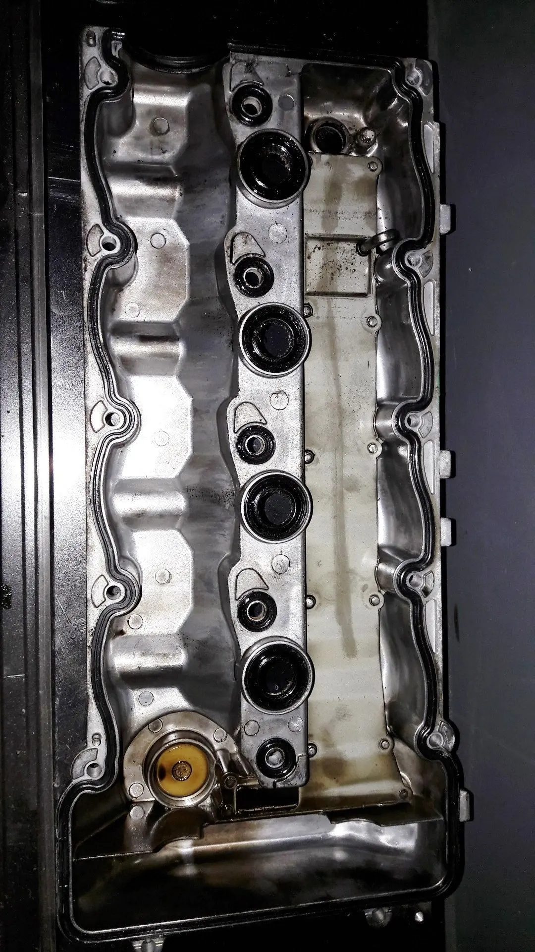 Engine Cylinder Head Cover Hyundai Kia 1.6 Crdi D4fb Accent Verna I30 Soul Ceed 1