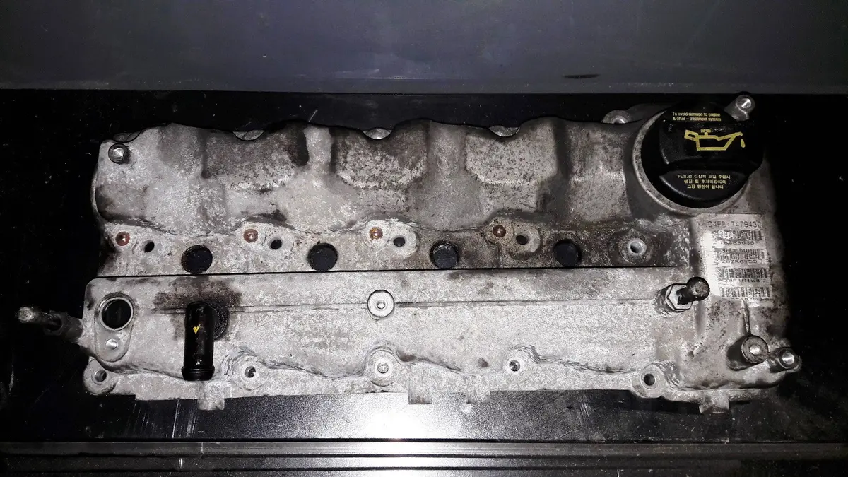 Engine Cylinder Head Cover Hyundai Kia 1.6 Crdi D4fb Accent Verna I30 Soul Ceed 2