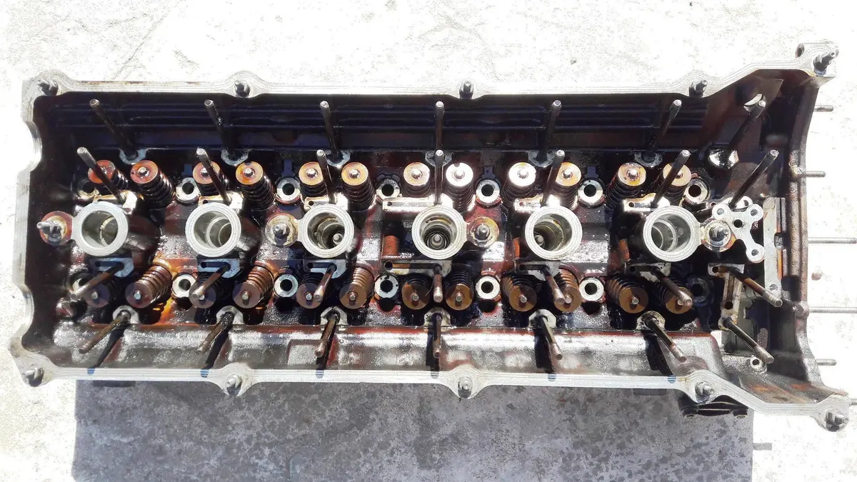 Engine Cylinder Head 1436793 1 436 793 Bmw I6 M54 M54b20 M54b25 M54b30 2.0 2.5 3.0 Petrol E46 320I 325I 330I E60 E61 520I 525I 530I E53 X5 1