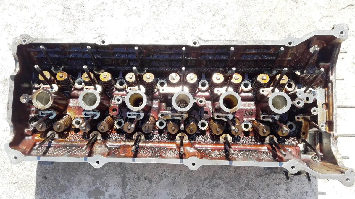 Engine Cylinder Head 1436812 1 436 812 Bmw I6 M54 M54b20 M54b22 M54b25 M54b30 2.0 2.2 2.5 3.0 Petrol E46 320I 325I 330I E60 E61 520I 525I 530I E53 X5 1