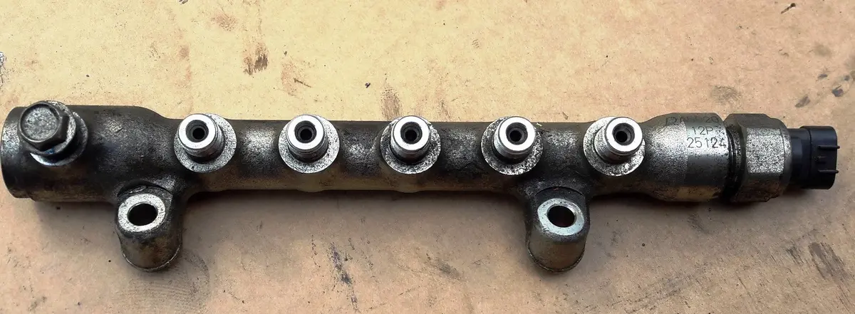 Engine Fuel Rail A5020 12P 25124 Mazda 2.2 Diesel Skyactiv Code Sh01 Shy1 Sh Series 3 6 Cx5 Cx7 Cx-5 Cx-7 Mazda3 Bm Mazda6 Gj Mazdacx5 Kj 1