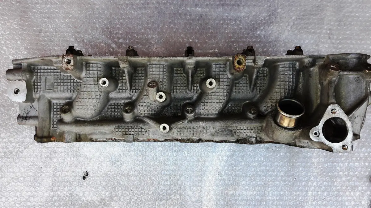 Engine Cylinder Head Pm6h4q-6C064-Cb Pm6h4q6c064cb Left Side Land Rover 3.6 V8 Tdv8 368Dt Range Rover Sport L320 2