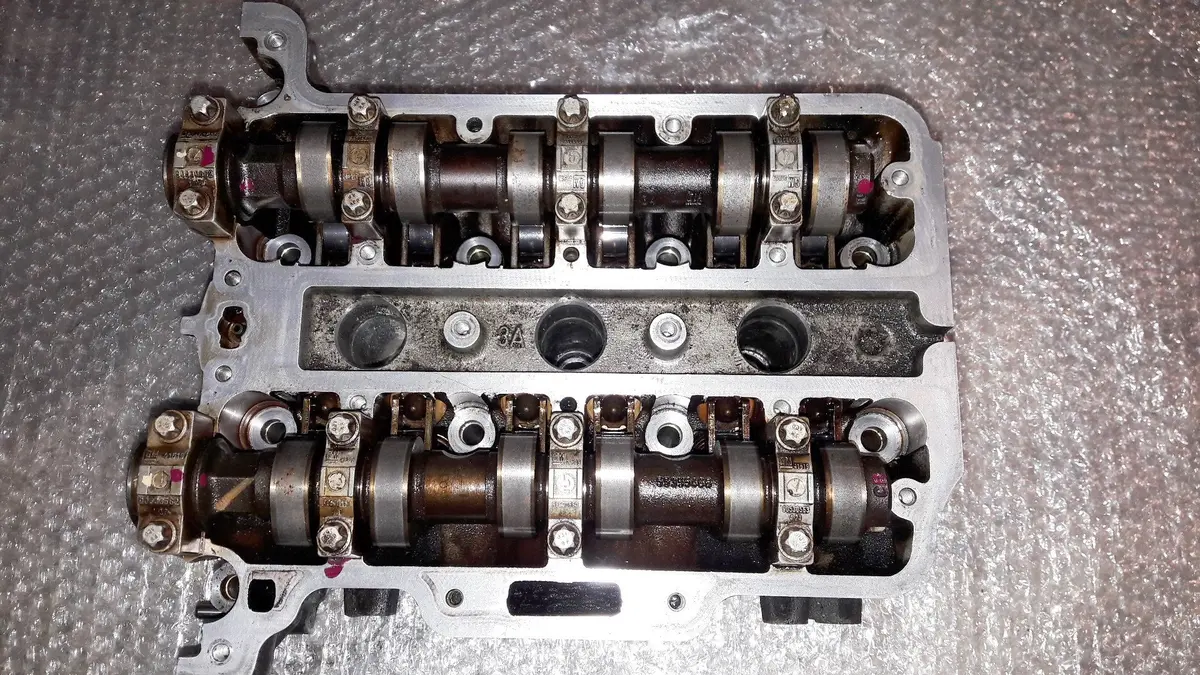 Engine Cylinder Head 55355431 With Camshafts Opel 1.0 12V Z10xep Corsa C D 1