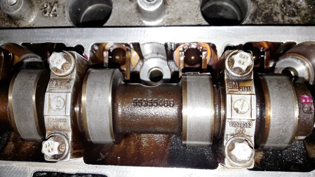 Engine Cylinder Head 55355431 With Camshafts Opel 1.0 12V Z10xep Corsa C D 2