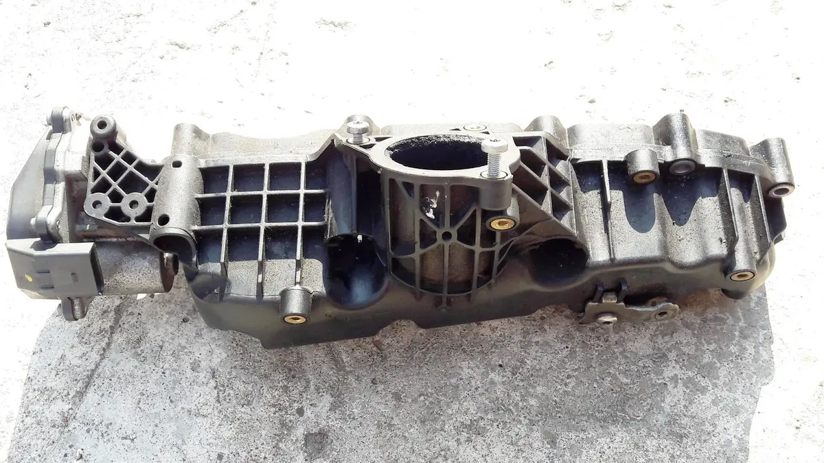 Engine Intake Manifold 03L129711ag 03L 129 711 Ag Volkswagen Audi 2.0 Tdi Cba Cfh Clj Golf Passat Tiguan Touran Scrirocco A3 2
