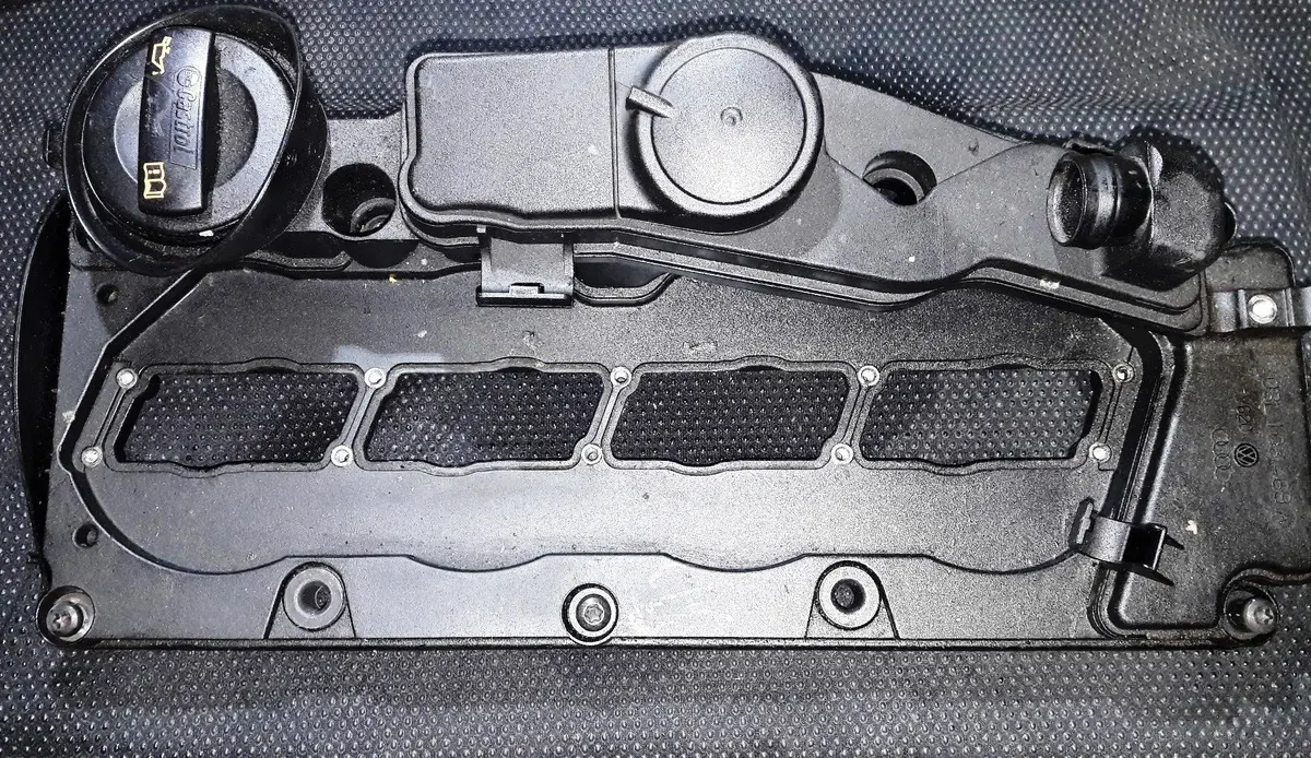 Engine Valve Cover 03L103469 03L 103 469 Audi Seat Vw 2.0 Tdi 03L103469 1