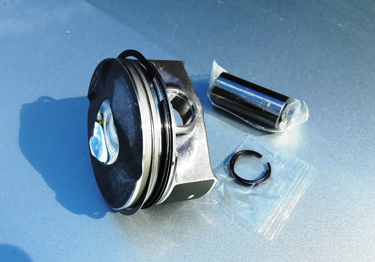 Engine Piston Kit Jaguar F-Type F-Pace 3.0 S Supercharged  Aj126 306Ps 280 Kw 380 Hp  Land Rover 1