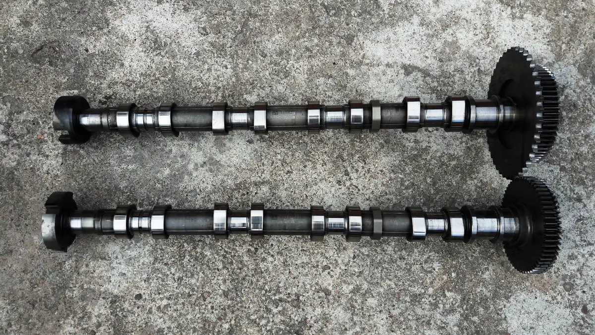 Engine Camshafts Intake Exhaust I11030138 E11070239 Opel 2.2 Cdti Z22d1 Antara Chevrolet Captiva 1