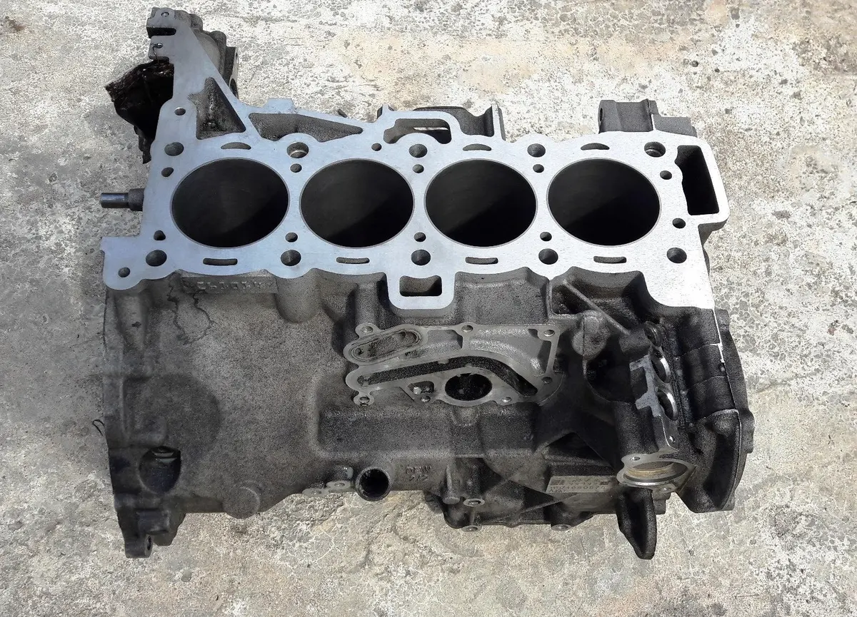 Engine Cylinder Block Pbg4d3-6015-Ee 2.0 D 204Dtd Land Rover Discovery Sport Evoque Jaguar Xe Xf F-Pace E-Pace 2