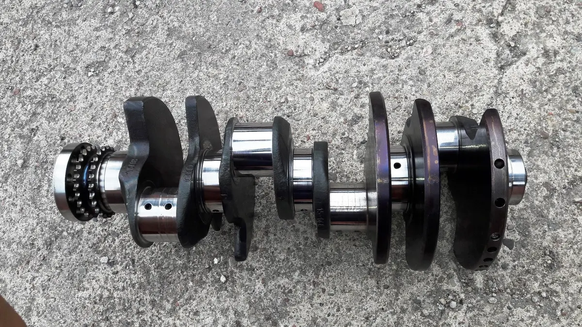 Engine Crankshaft With Defect R079l Audi 4.0 V8 Tfsi Ceu Ceuc Ceua S6 C7 S7 A8 D4 S8 D4 Rs6 C7 Rs7 May Fit To Ctga Ddta Cwuc Crdb Cwub 2