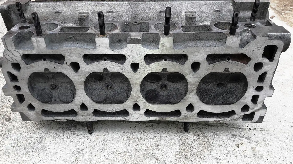 Engine Cylinder Head Rover 1.8 Petrol 18K4j 75 200 400 Land Rover Freelander 2