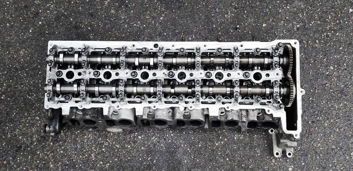 Engine Full Cylinder Head Set With Camshafts Rockers Lifters Valves 778111401 7781114 01 Bmw 3.0 N57 N57d30 N57d30a F10 F30 F07 F15 F16 F01 1