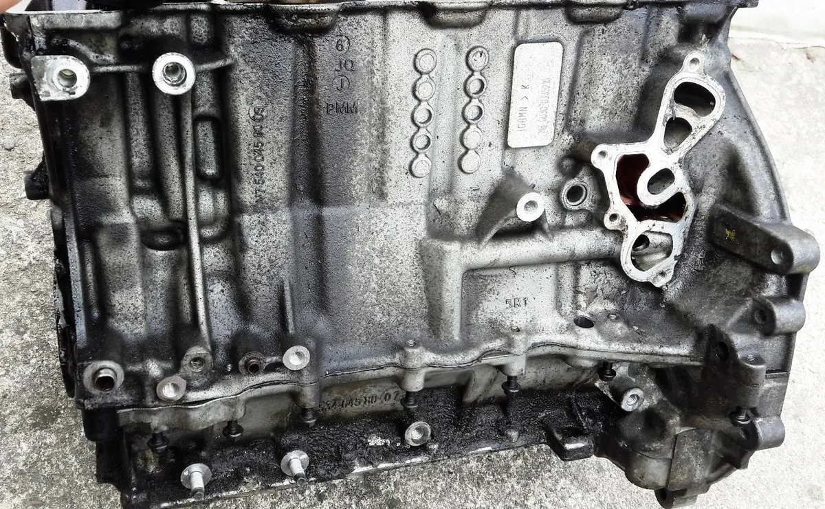Engine Cylinder Block V 7 540 045 80 09 7540045 Crankshaft Housing V 7 534 645 80 07 7534645 Bmw Mini 1.4 Petrol Psa8fs 8Fs N12b14a R55 R56 R57 Peugeot 207 308 2