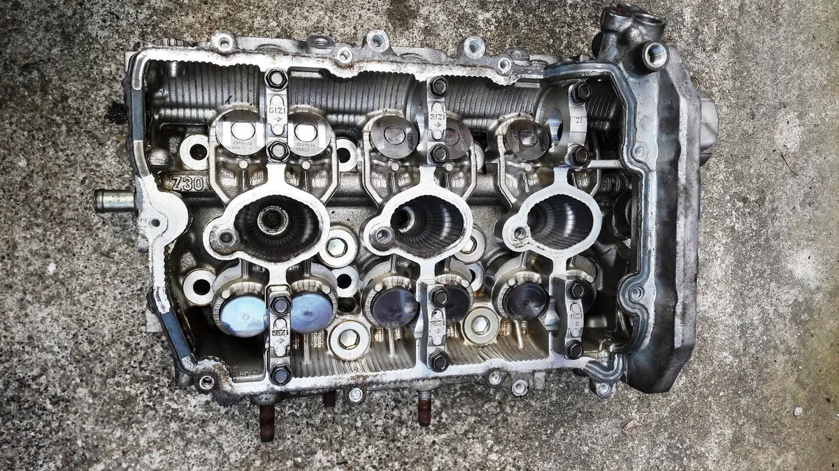Engine Cylinder Head Z30 Right Side Rh With Hydraulic Valve Lifters Subaru 3.0 3.0R Petrol Avls Avcs Ez30d Ez30 180Kw 242Hp Legacy Outback Tribeca 1