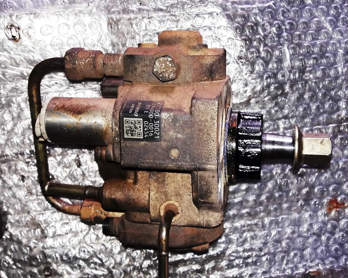 Engine High Pressure Fuel Pump Denso 22100-30021 294000-0016 01 E 02454 Toyota 2.5 D-4D Diesel 2Kd 2Kd-Ftv Hilux Hiace Vigo Innova Dyna 1