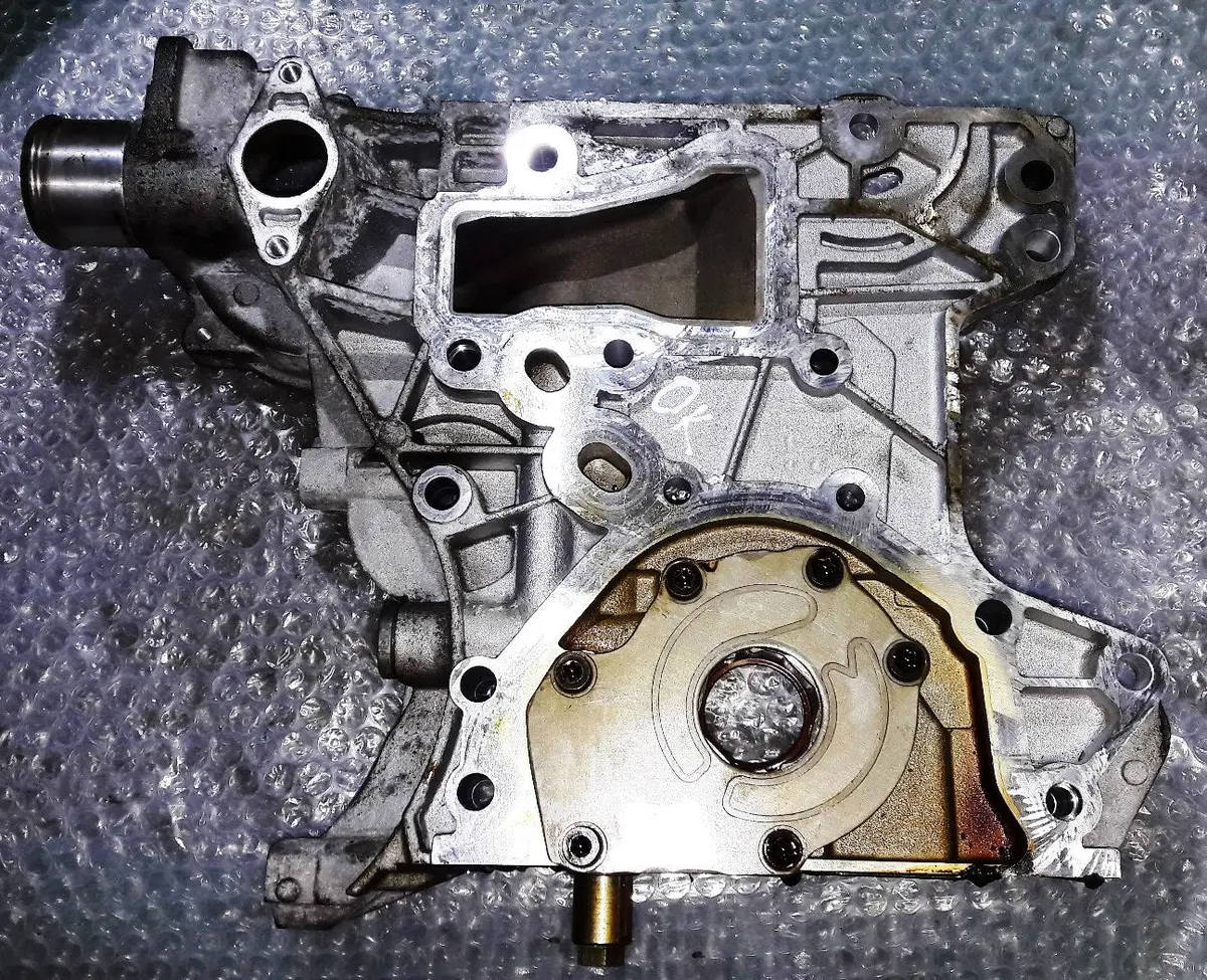 Engine Oil Pump 55582107 25195118 638200 Opel 1.6 1.8 Petrol Astra Mkvi J A16xer A16let 16Xer Mokka X J13 A16xer B16xer Zafira Mkiii P12 A16xnt A18xel A18xer 1