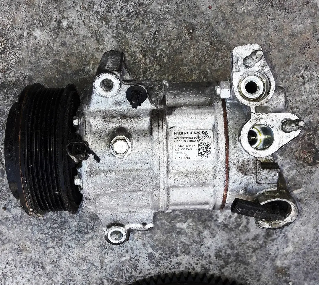 Engine A/C Ac Compressor Air Con H1bt-19D629-Da Fomoco Ford Fiesta Mk8 1.1 12V 63Kw Xyja Xyjb Xyjc 1