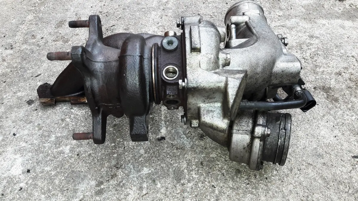 Engine Turbocharger K04 Borgwarner 53041015383A 06F145702c 06F 145 702 C Volkswagen 2.0 Tsi Tfsi Cdl Bhz Bwj Bul Golf R Scirocco R Audi S3 Tts Seat Leon Cupra R 2