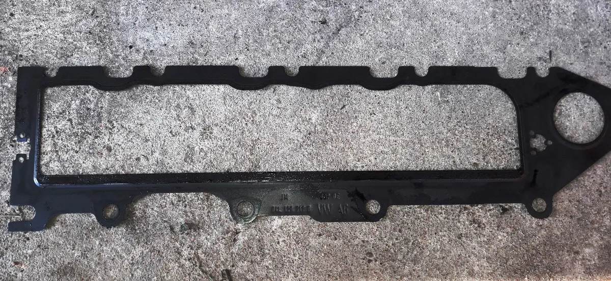 Genuine Engine Intake Manifold Gasket 04L 129 717 D 04L129717d Volkswagen 2.0 Tdi Dfg Dfga 110Kw 150Ps Passat Alltrack Golf Tiguan Touran Skoda Superb 2019 2018 1