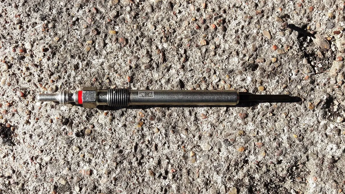 Genuine Engine Glow Plug Bosch 0250403007 955 6 03L963319d 03L 963 319 D Volkswagen 2.0 Tdi Dfg Dfga 110Kw 150Ps Passat Alltrack Golf Tiguan Touran Skoda Superb 2019 2018 1