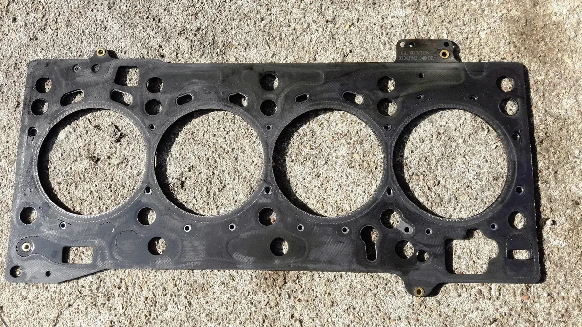 Genuine Engine Cylinder Head Gasket 04L103383bk 04L 103 383 Bk Volkswagen 2.0 Tdi Dfg Dfga 110Kw 150Ps Passat Alltrack Golf Tiguan Touran Skoda Superb 2019 2018 1