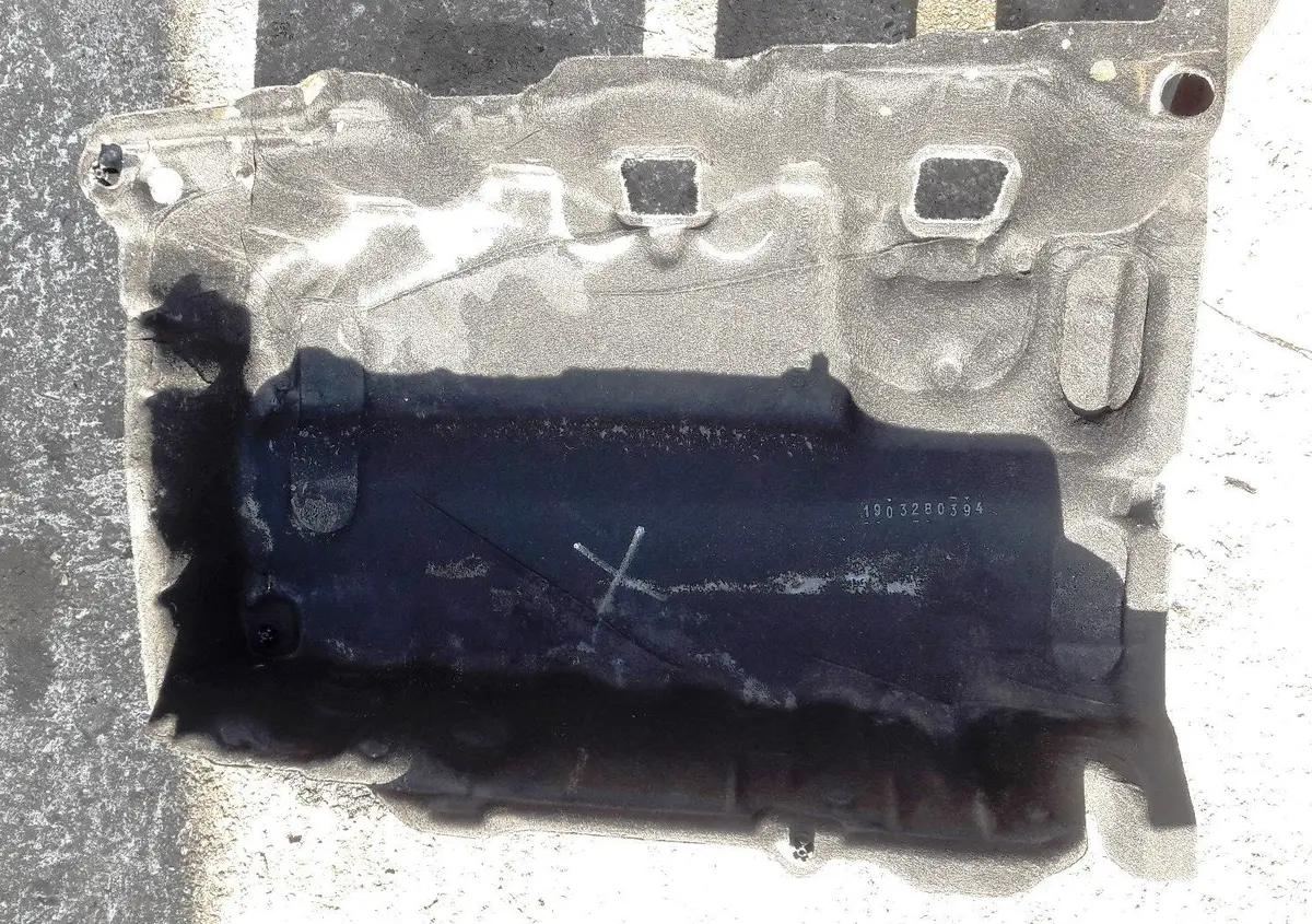 Genuine Engine Oil Pan Undercover 04L103660a 04L 103 660 A Volkswagen 2.0 Tdi Dfg Dfga 110Kw 150Ps Passat Alltrack Golf Tiguan Touran Skoda Superb 2019 2018 2