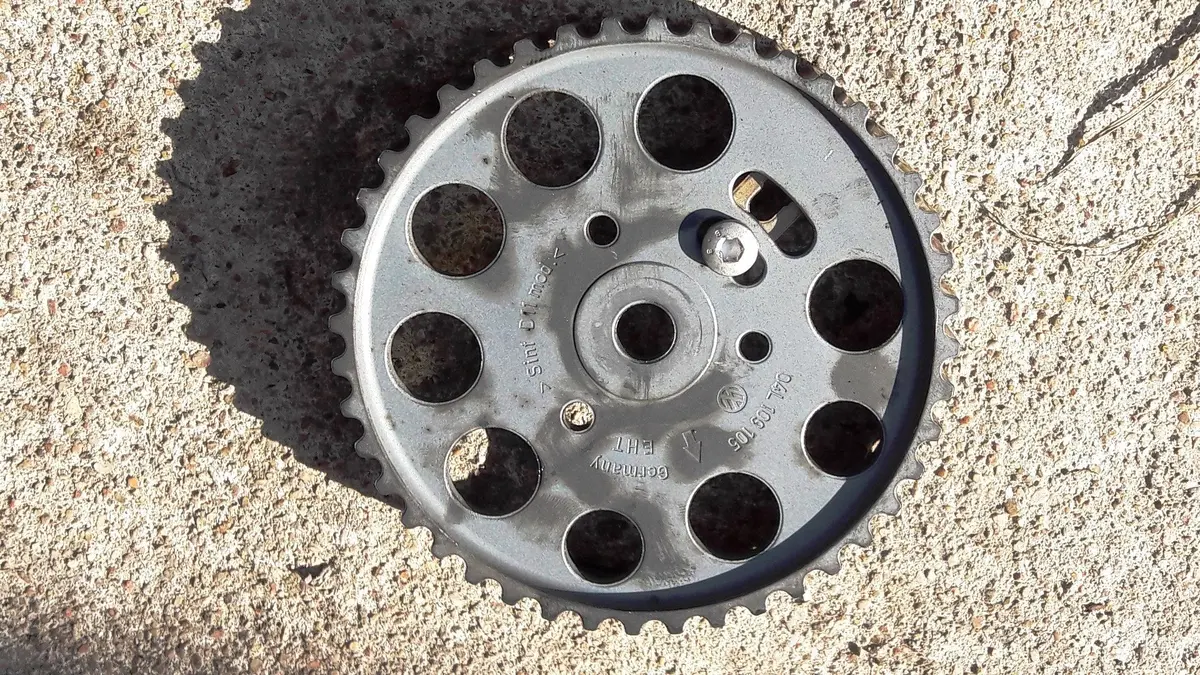 Genuine Engine Camshaft Timing Belt Pulley 04L109105 04L 109 105 Volkswagen 2.0 Tdi Dfg Dfga 110Kw 150Ps Passat Alltrack Golf Tiguan Touran Skoda Superb 2019 2018 2