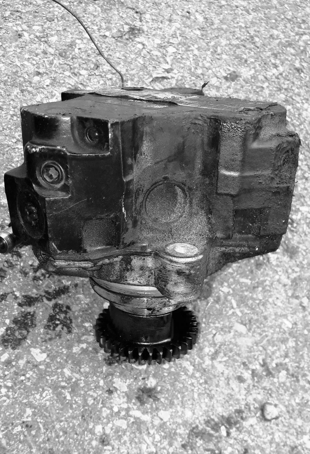 Genuine Fuel Pump Bosch 0445010145 A6420700501 Mercedes-Benz 3.0 Cdi Om642 Gl X164 Ml W164 S W221 W639 906 W251 Sprinter 1