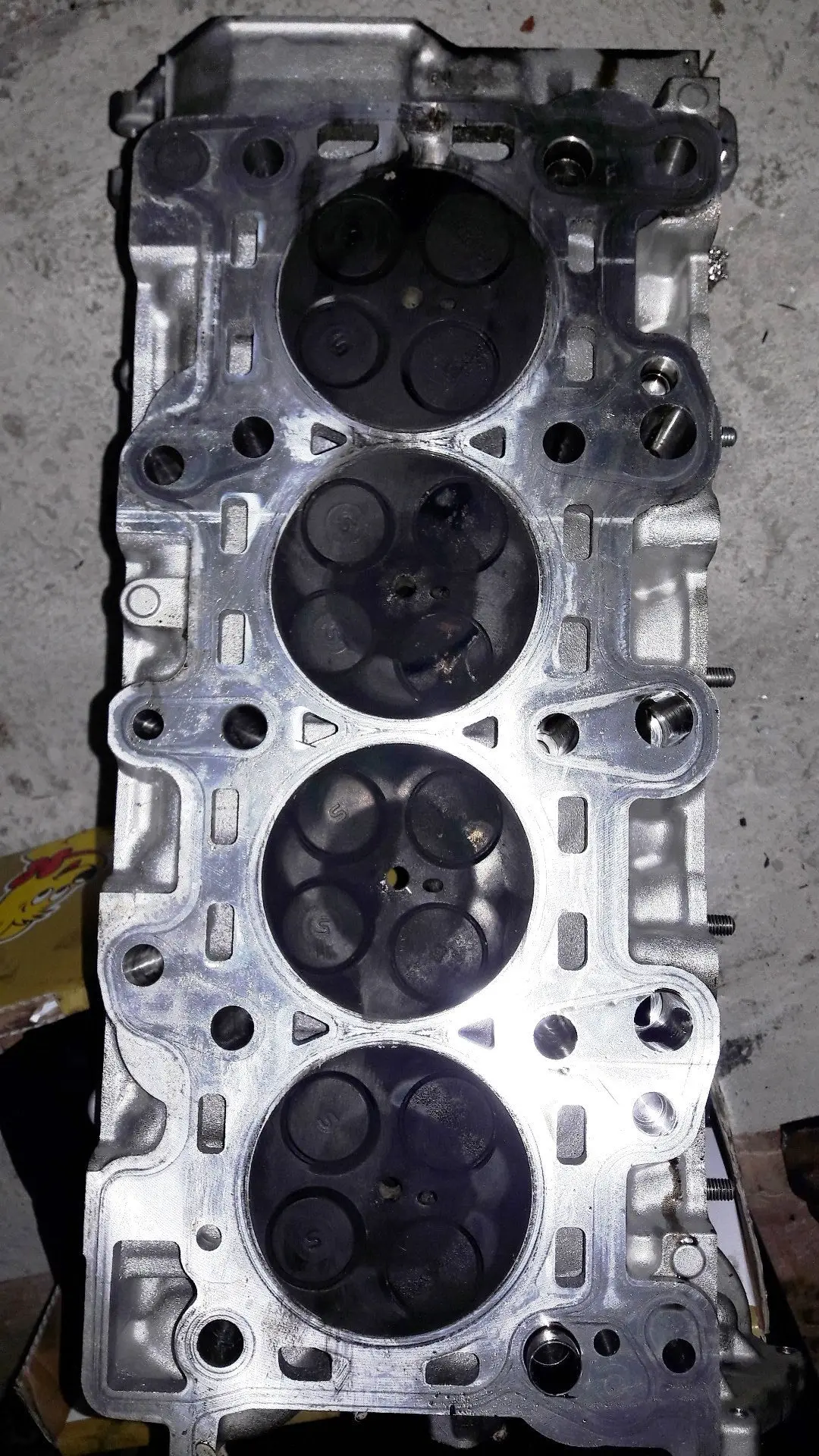 Genuine Engine Cylinder Head Qh12100117 Rl0hfj11 Honda 2.2 I-Dtec N22b4 Civic Accord Cr-V 2