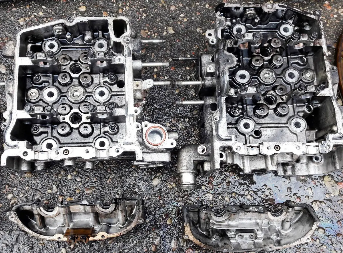 Genuine Engine Cylinder Heads T20d Rh Lh 103 Left & Right Side Subaru 2.0 Diesel Ee20 Impresa Forester Legacy 1