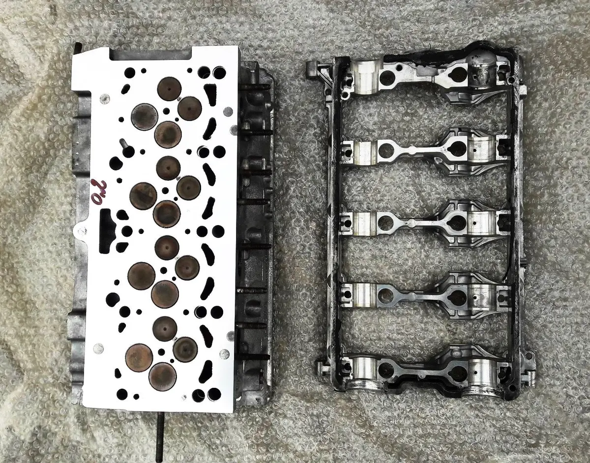 Engine Cylinder Head 03G103373a 03G 103 373 A Vw 2.0 Tdi Engine Code Bkd Azv Bmn 1