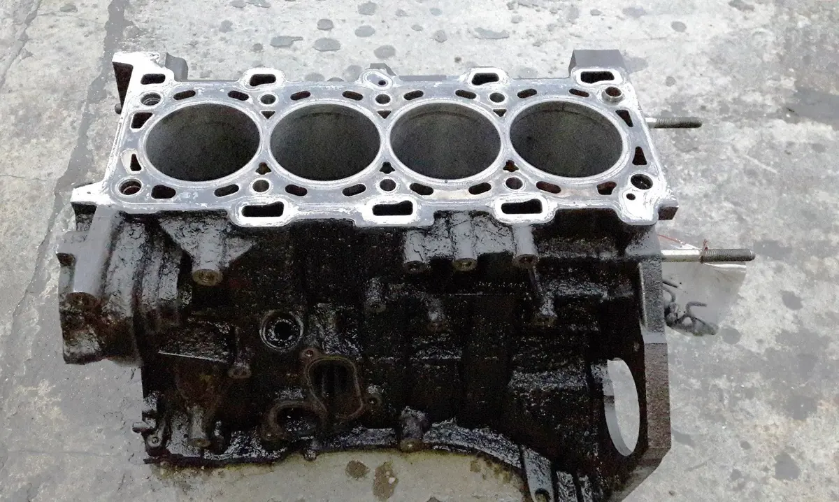 Genuine Engine Cylinder Block M9r E 780 2.0 Diesel Opel Vauxhall Vivaro Renault Trafic Master Nissan Interstar 2