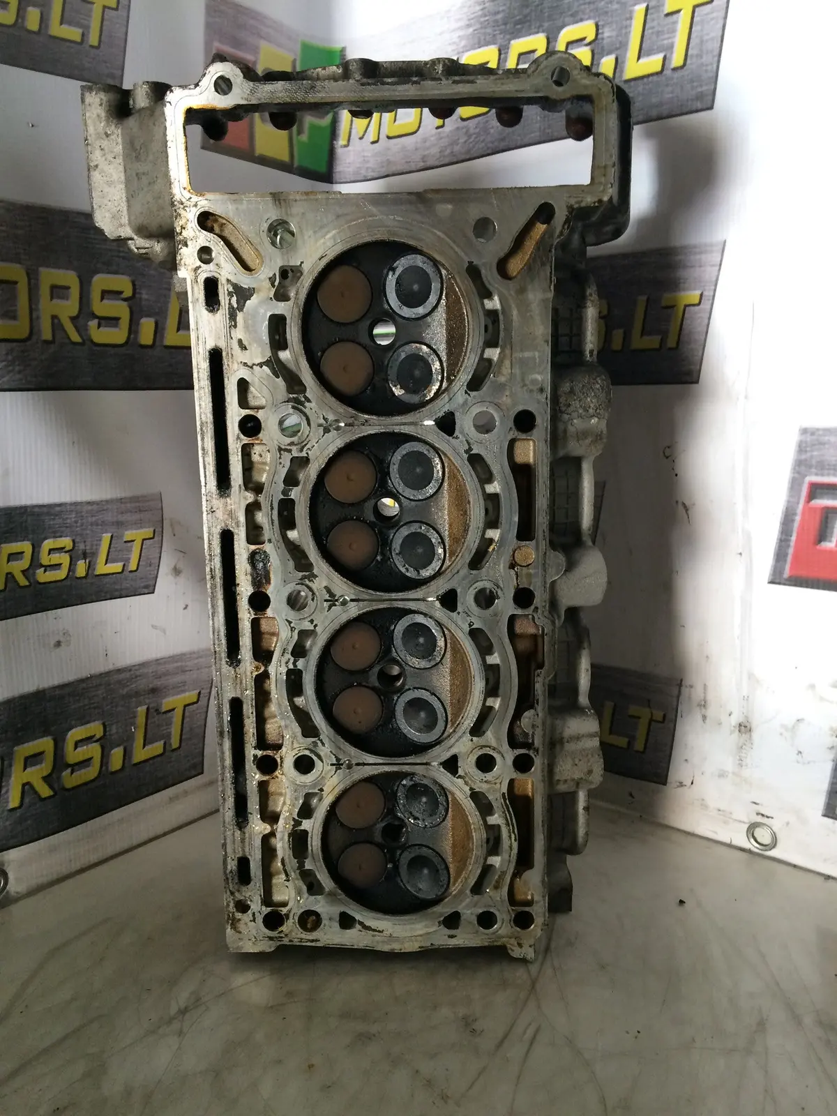 2008 Om 271 Mercedes - Benz 1.8 Petrol Engine Cylinder Head R 271 016 12 01 1