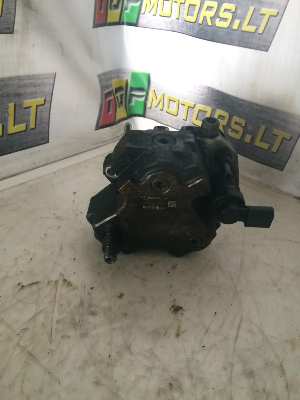 2004 306D3 Bmw 3.0 Diesel Engine High Pressure Fuel Pump 1